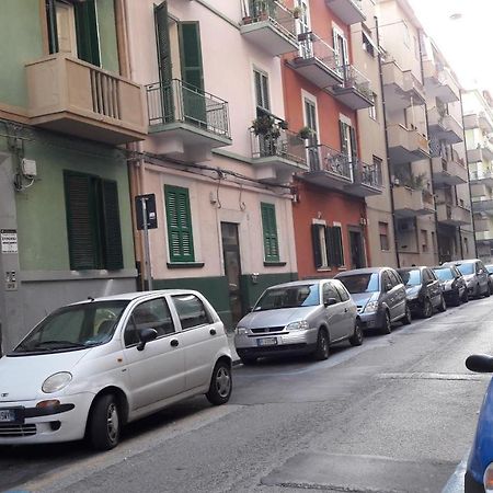 Mia Apartment Bari Bagian luar foto