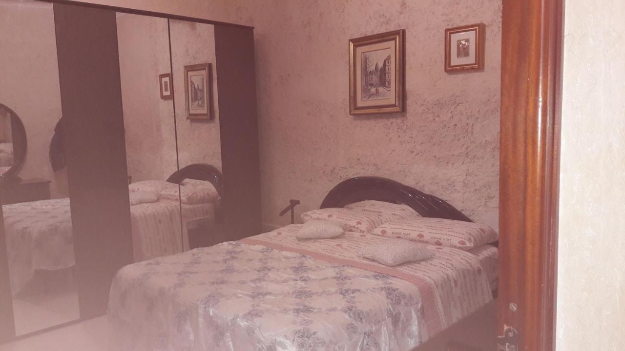 Mia Apartment Bari Bagian luar foto